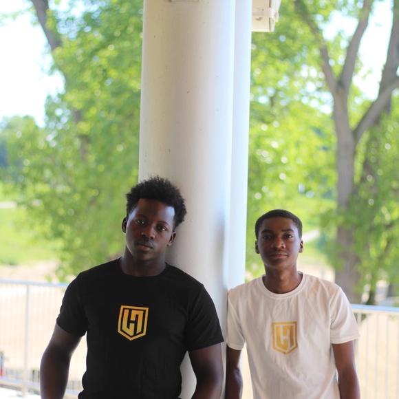 Hustlepassion shorts and shirt - Picture 6 of 10